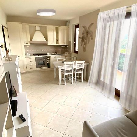 雷卡纳蒂港Clare House Per Una Vacanza "Chic"别墅 外观 照片