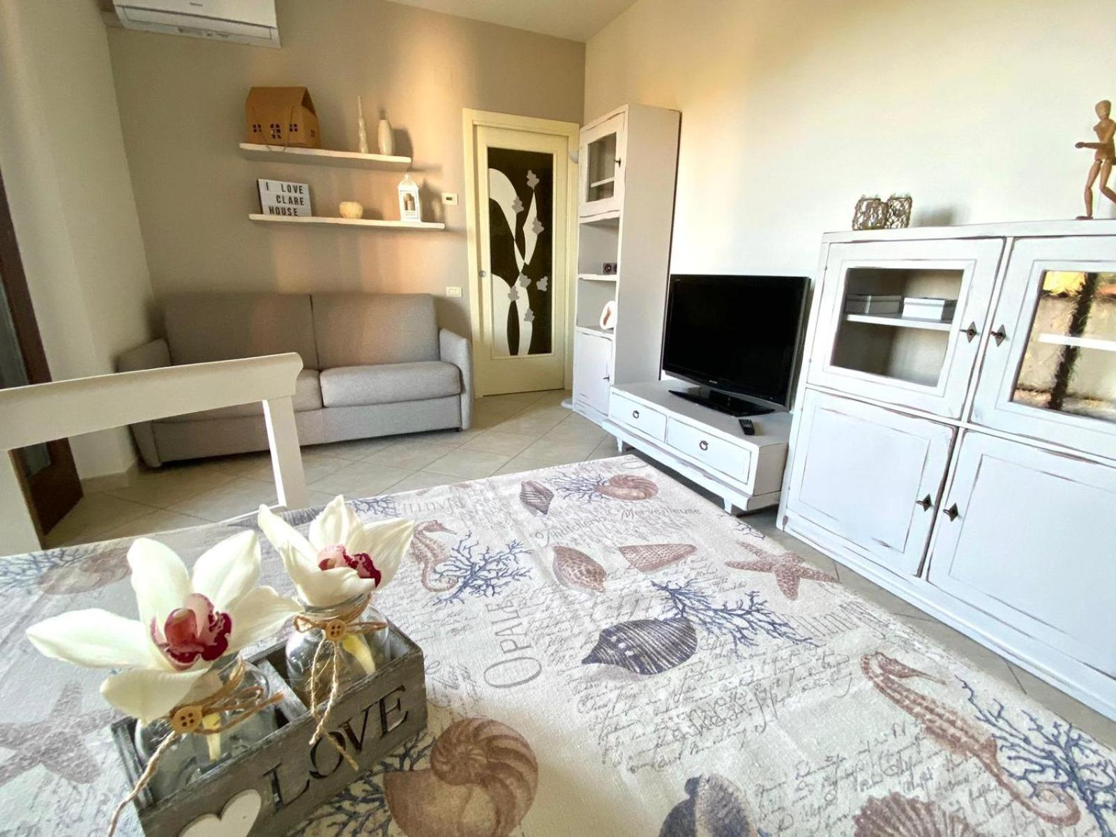 雷卡纳蒂港Clare House Per Una Vacanza "Chic"别墅 外观 照片