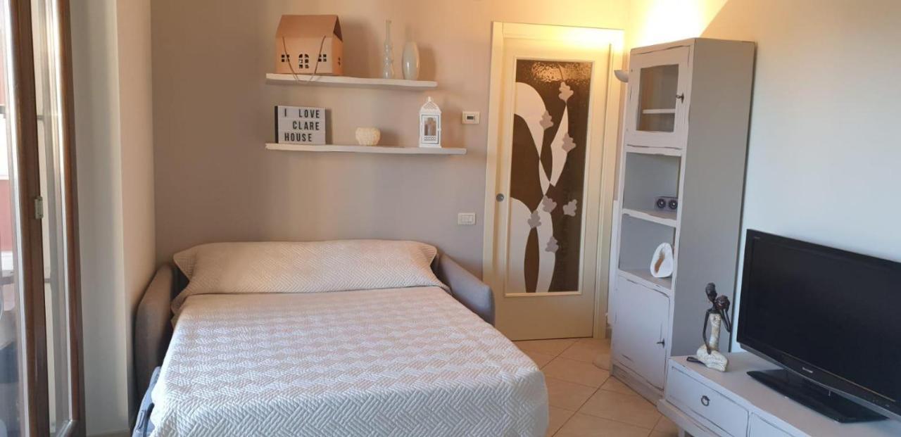 雷卡纳蒂港Clare House Per Una Vacanza "Chic"别墅 外观 照片